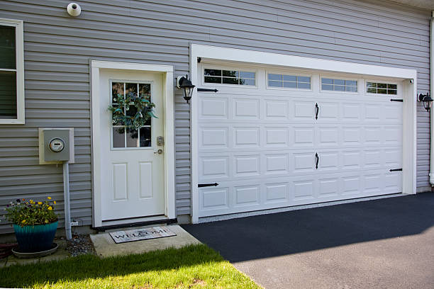 24/7 Emergency Garage Door Installation experts in Benson, NC